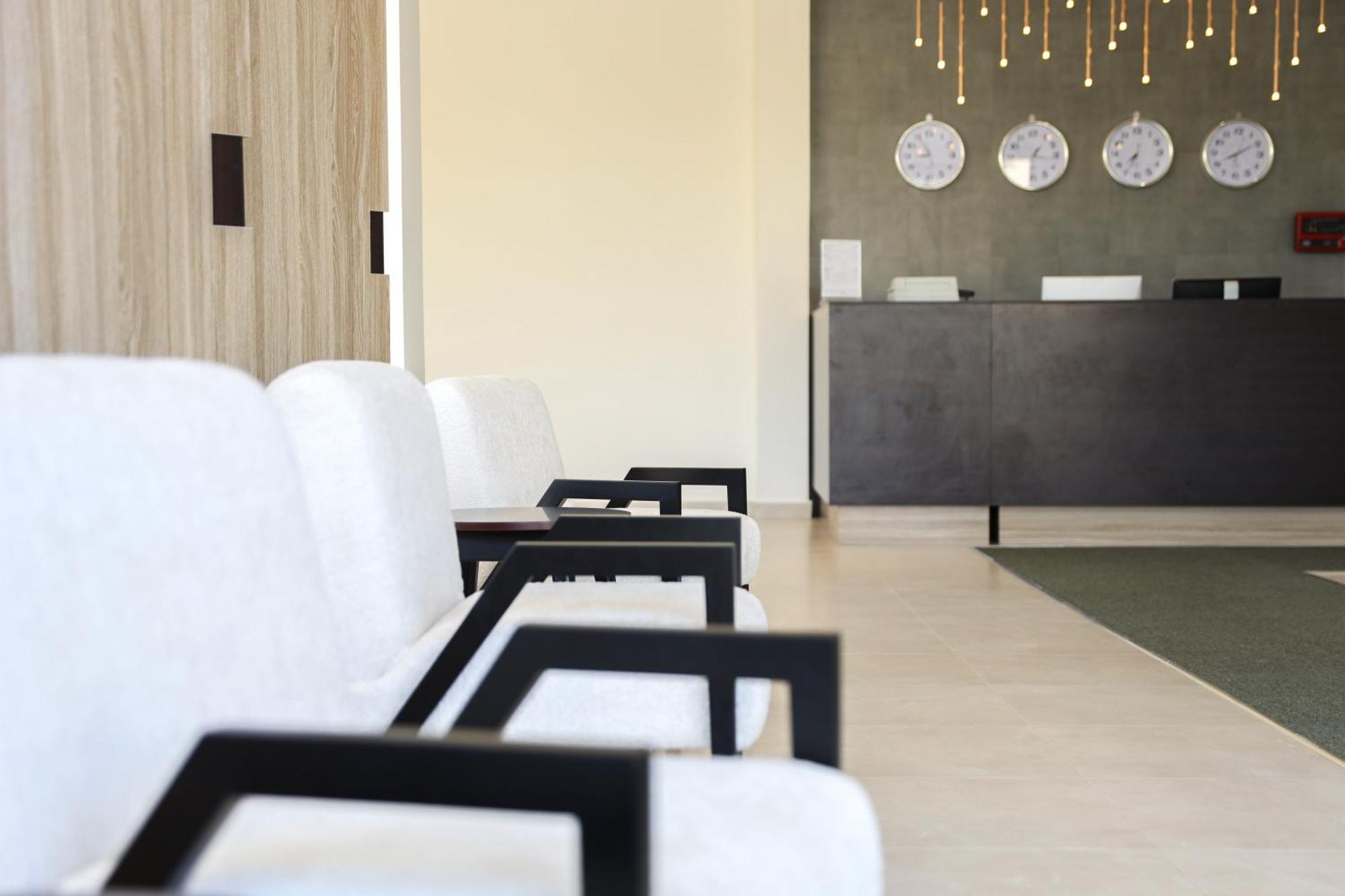 Riviera Suites , Hotel Apartement Sur Bagian luar foto