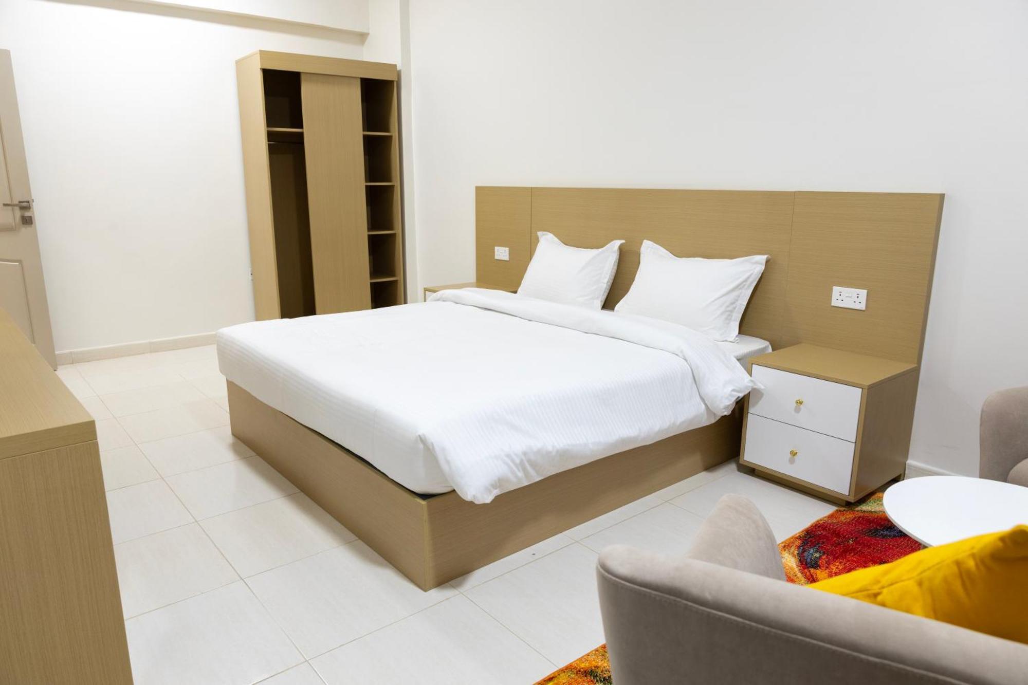 Riviera Suites , Hotel Apartement Sur Bagian luar foto