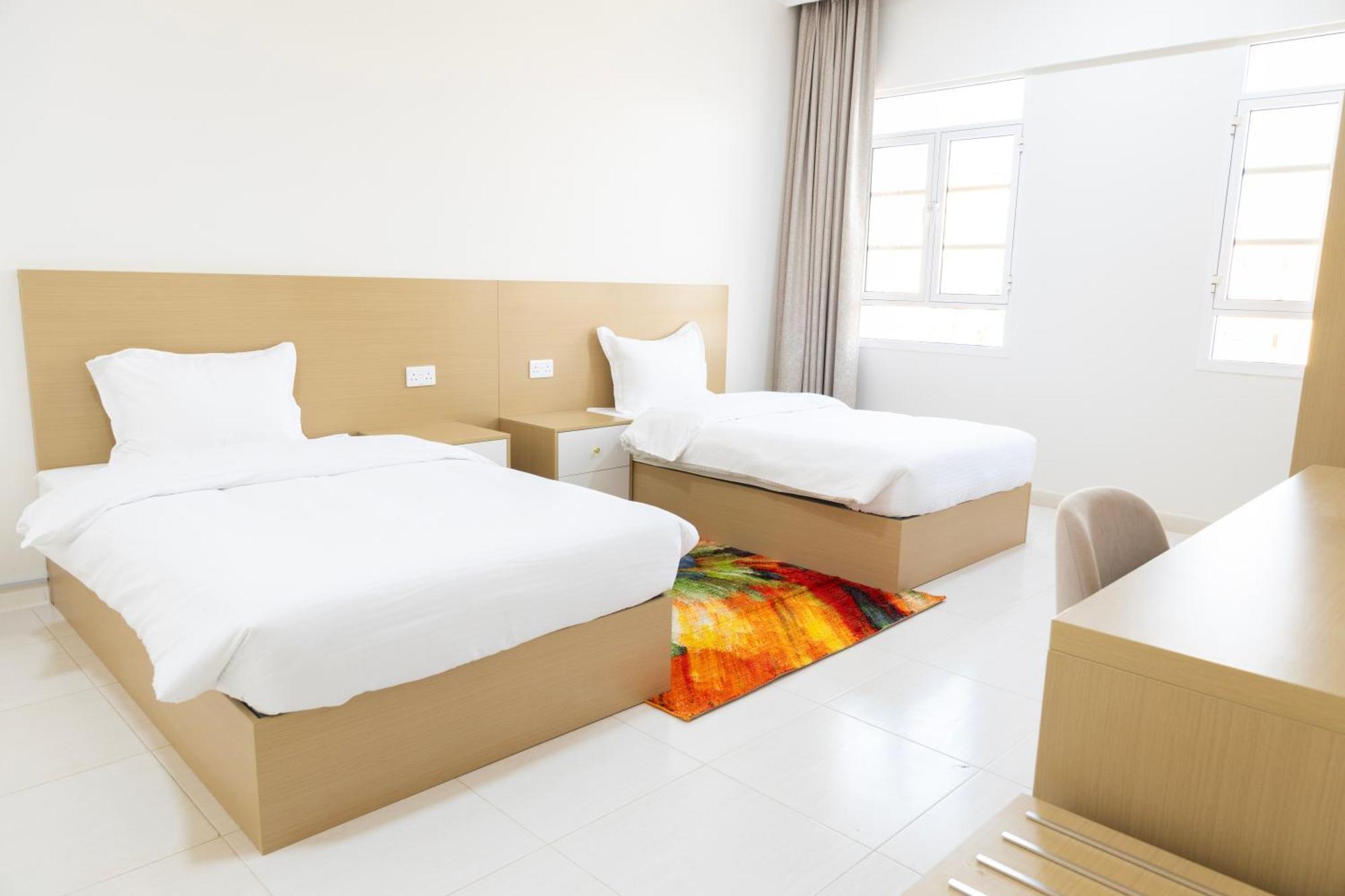 Riviera Suites , Hotel Apartement Sur Bagian luar foto