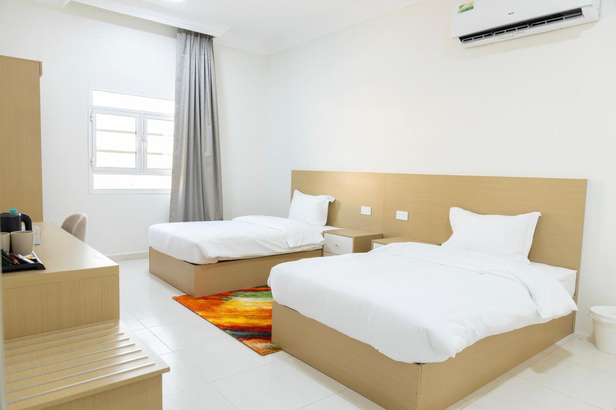 Riviera Suites , Hotel Apartement Sur Bagian luar foto